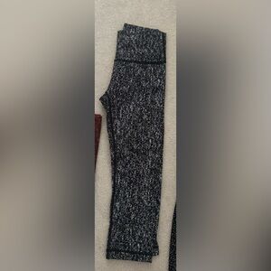 Lululemon wunder under high rise size 4 21” length